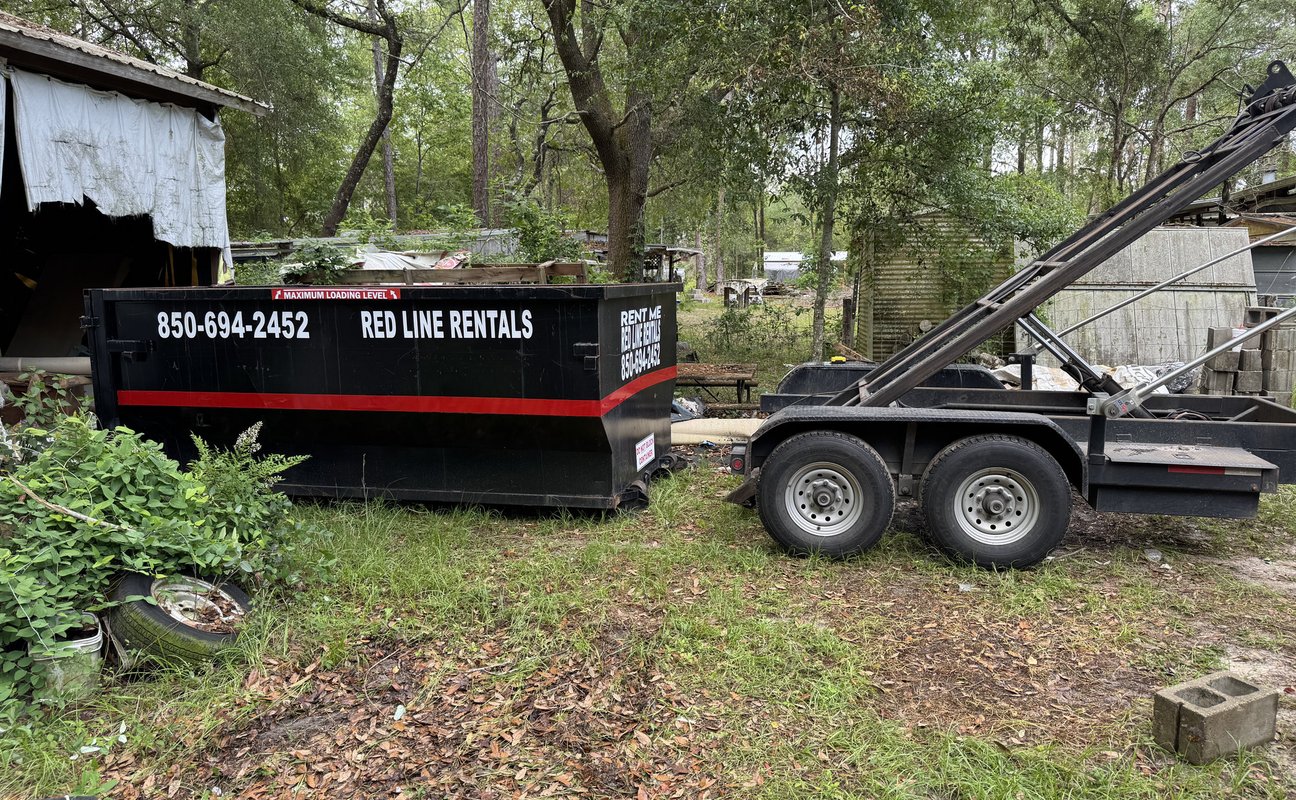 Roll off dumpster